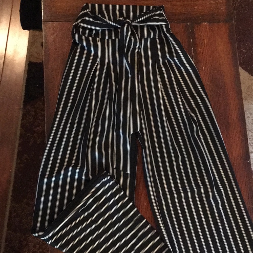 Cropped Pants